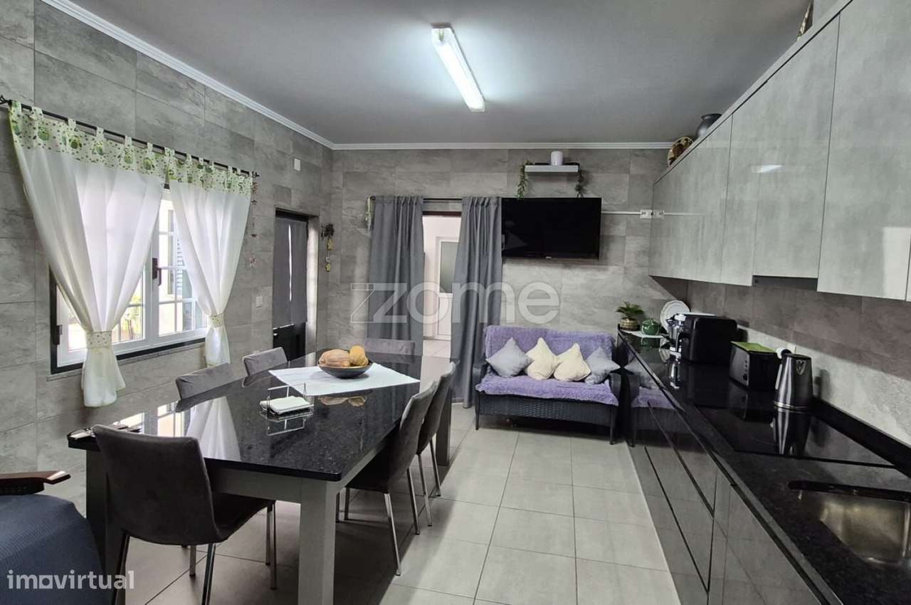 Moradia com 3 frações independentes habitacionais-26