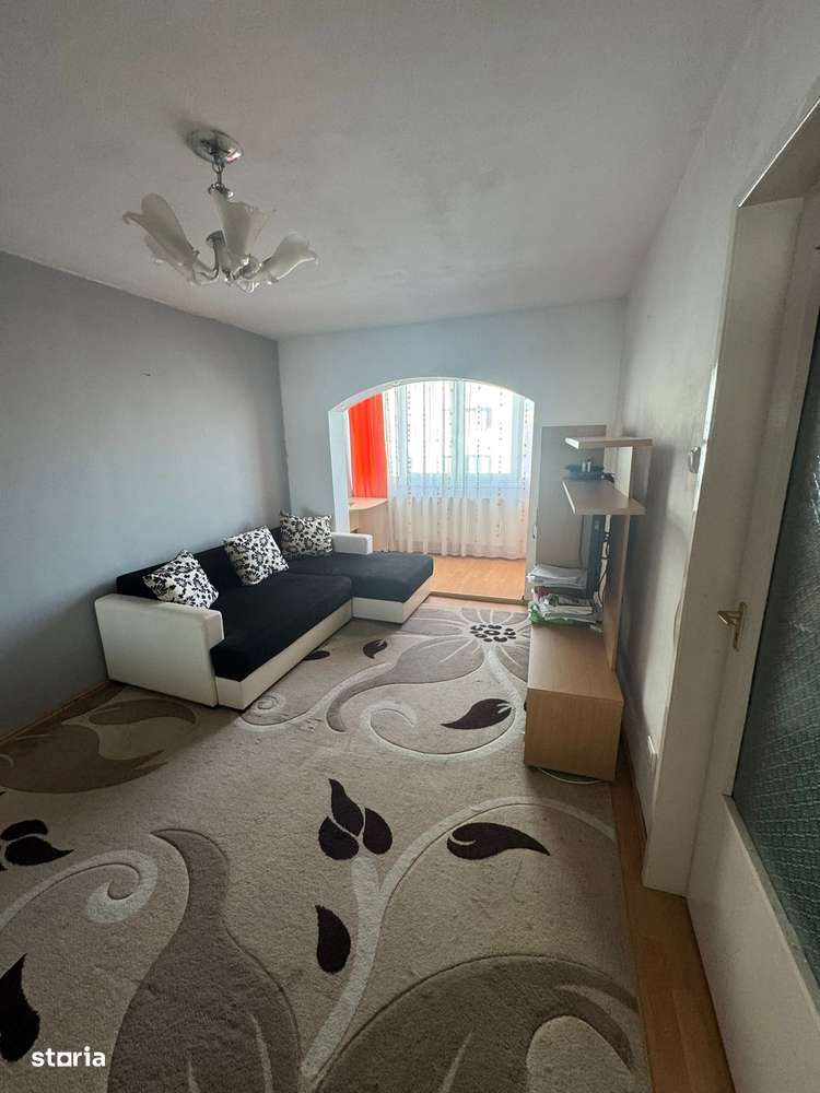 Apartament spatios cu 2 camere, hol patrat in Dambu, et 7-0