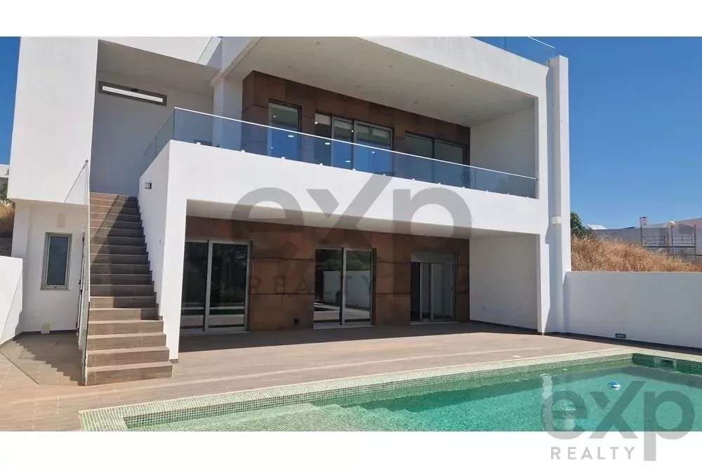 "Moradia Luxuosa com Vista para Rio e Mar em Mexiloeira Grande" - Grande imagem: 3/35