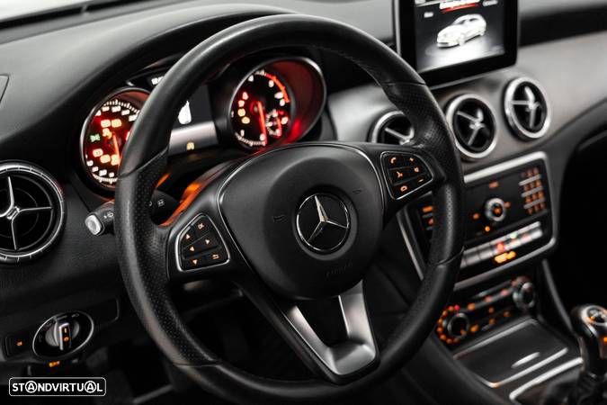 Mercedes-Benz CLA 180 - 8