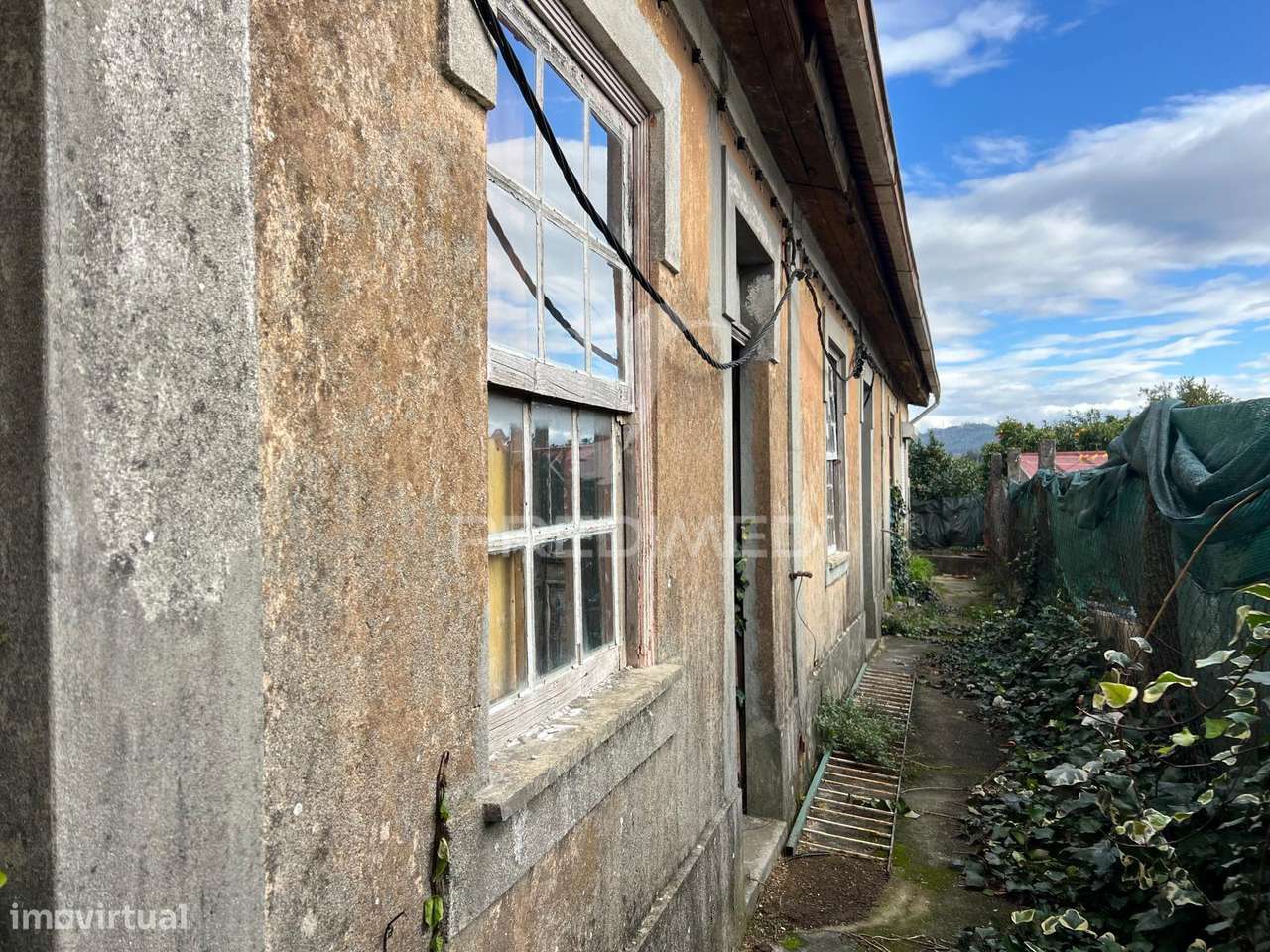 Quatro casas para restauro junto ao centro da cidade, Mesão Frio Gu... - Grande imagem: 5/11