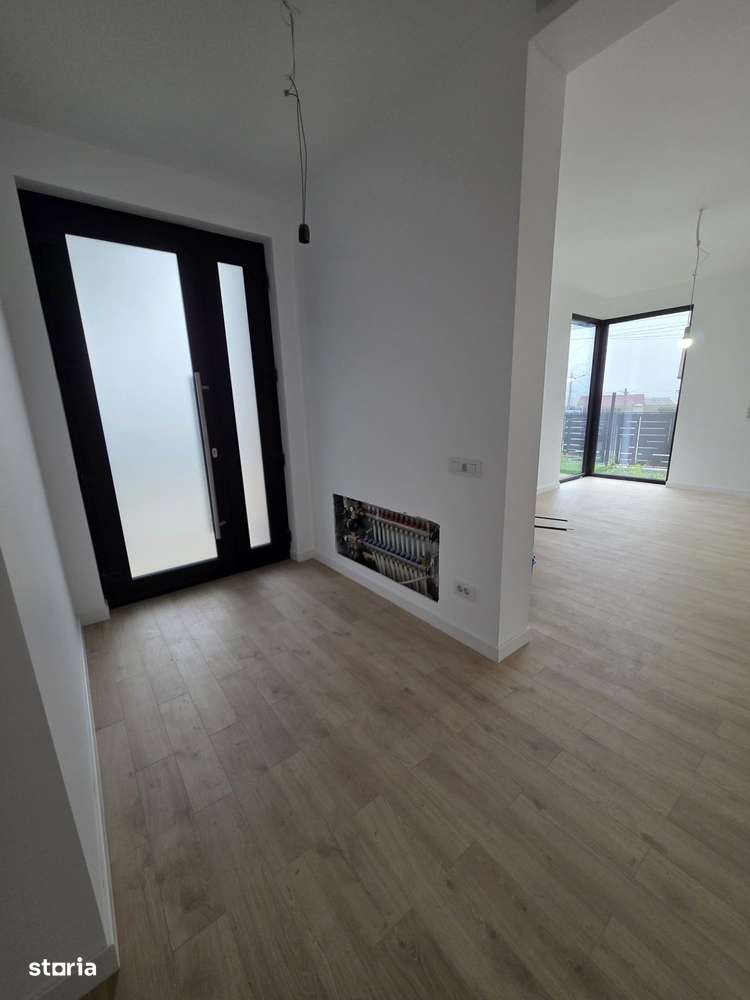 Casa moderna de vanzare in miroslava - Imagine principală: 3/10