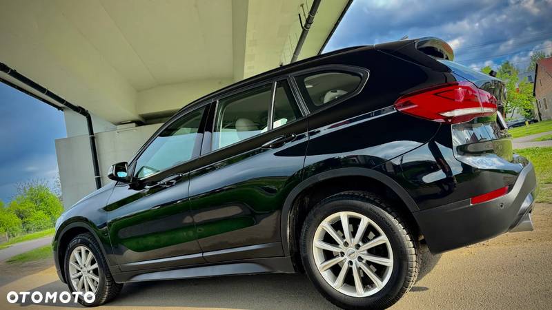 BMW X1 xDrive20d Advantage sport - 8