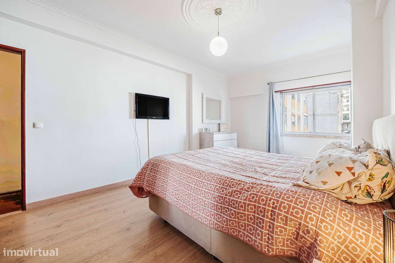 T2 totalmente remodelado no Cacém-18