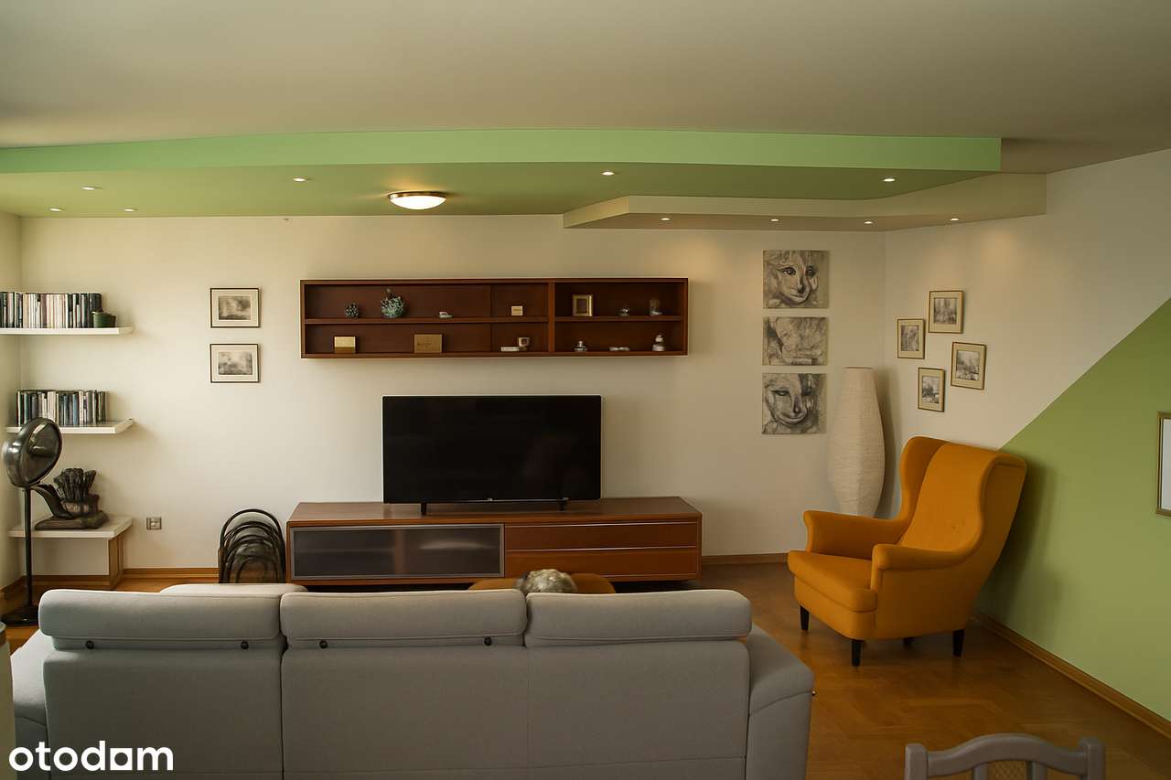 Wyjątkowe 2 poziomowe mieszkanie w centrum miasta!-1