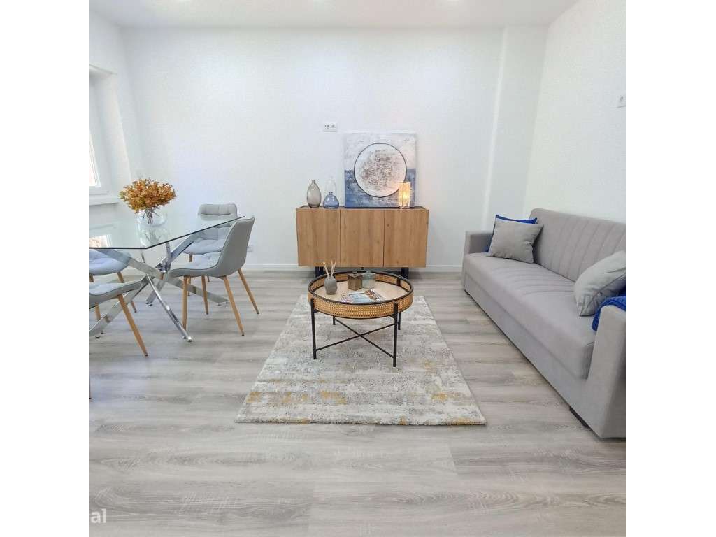 Apartamento T3 Remodelado com Excelentes Áreas - Benfica - Grande imagem: 4/19