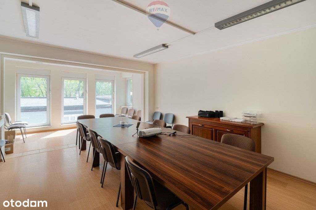 Kaźmierz, dom na firmę, parking, duży potencjał - Pełny obrazek: 4/17