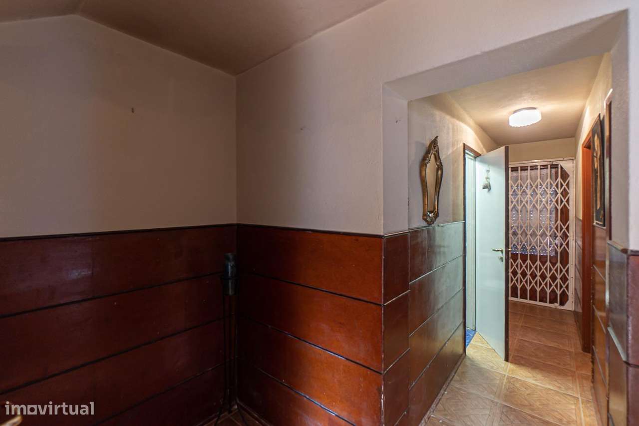 Casa c/ História e Potencial Extraordinário, Zona Tradicional do Porto-24