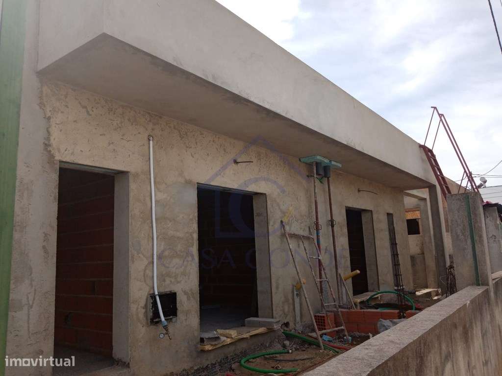 MORADIA GEMINADA TÉRREA T1+1 EM CONSTRUÇÃO - PINHAL DO GENERAL-9
