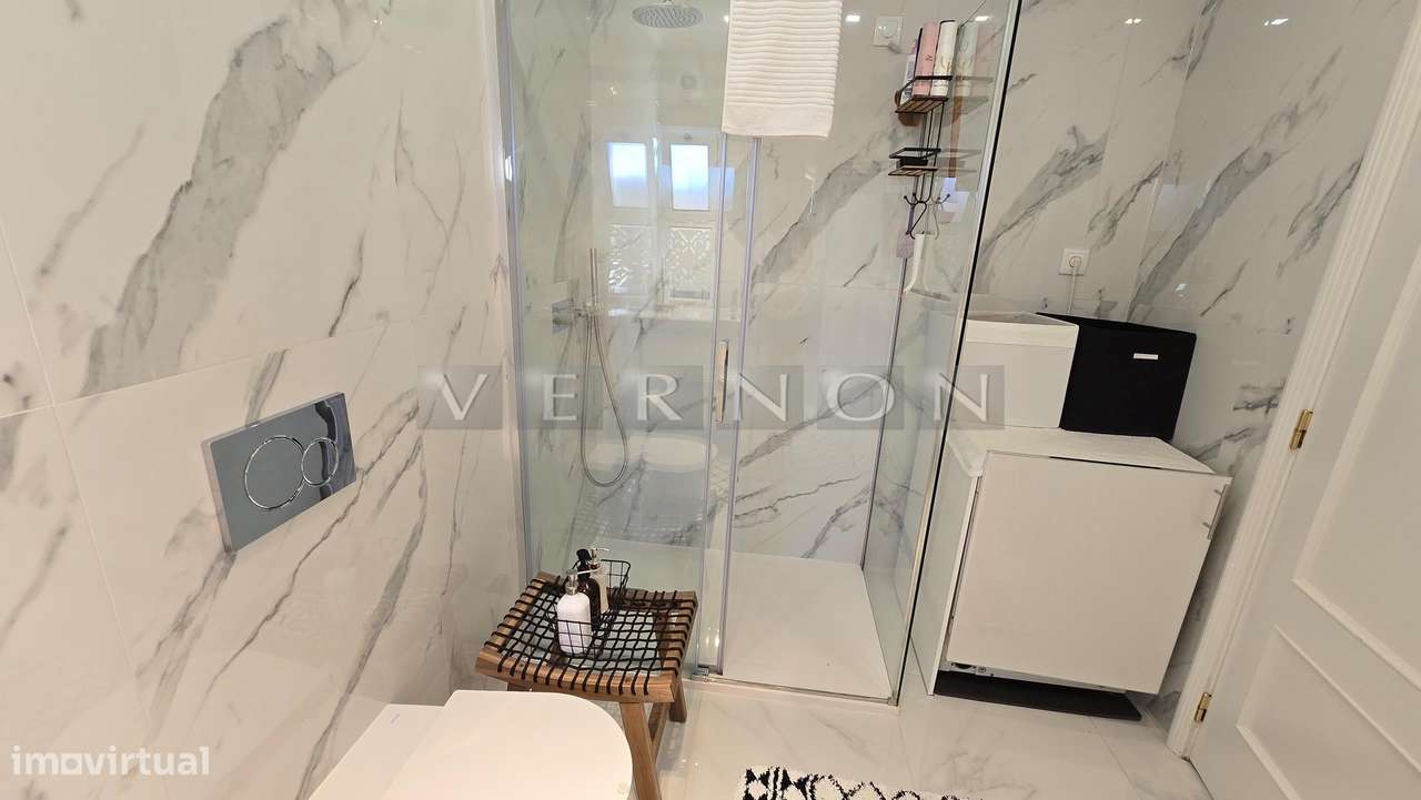 Apartamento de 2 quartos para venda no resort Gramacho Golf apenas a 1-25