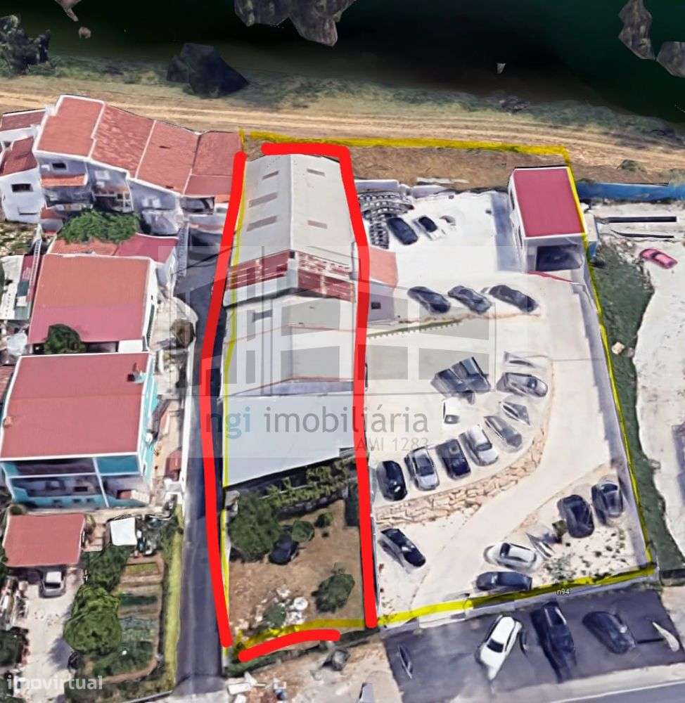 Armazém + terreno Belas - Grande imagem: 3/4