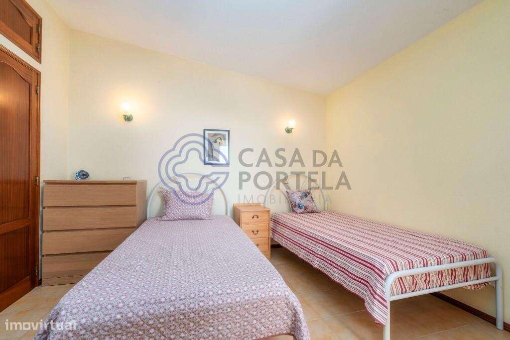 Magnífica Moradia T3 com Vista Mar e Localização Estratégica – Loulé-8
