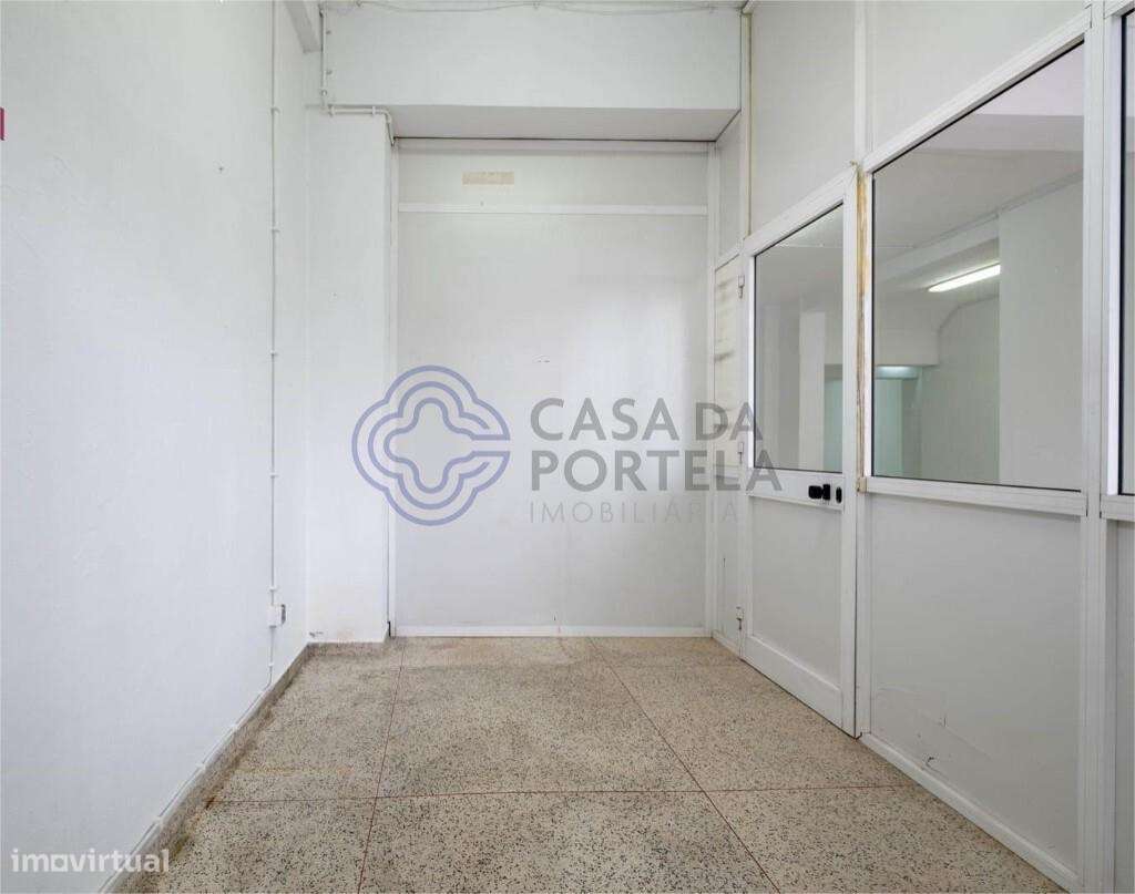 LOJA NO CENTRO DE RIO TINTO - Grande imagem: 5/10