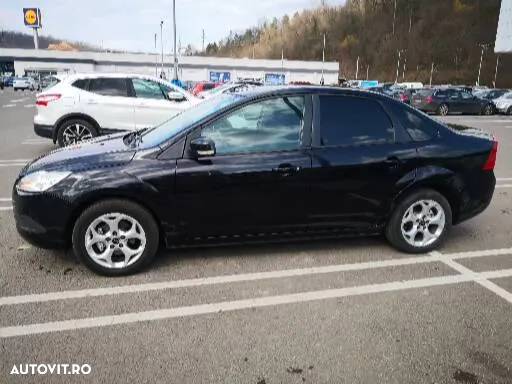 Ford Focus 1.6i Trend - 3