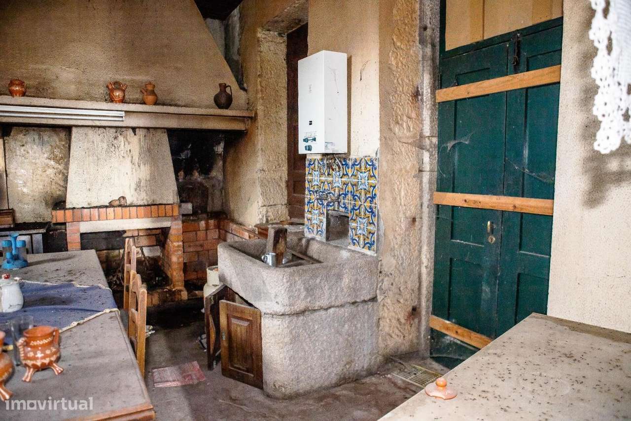 Moradia centenária em Cabeceiras de Basto - Grande imagem: 4/18