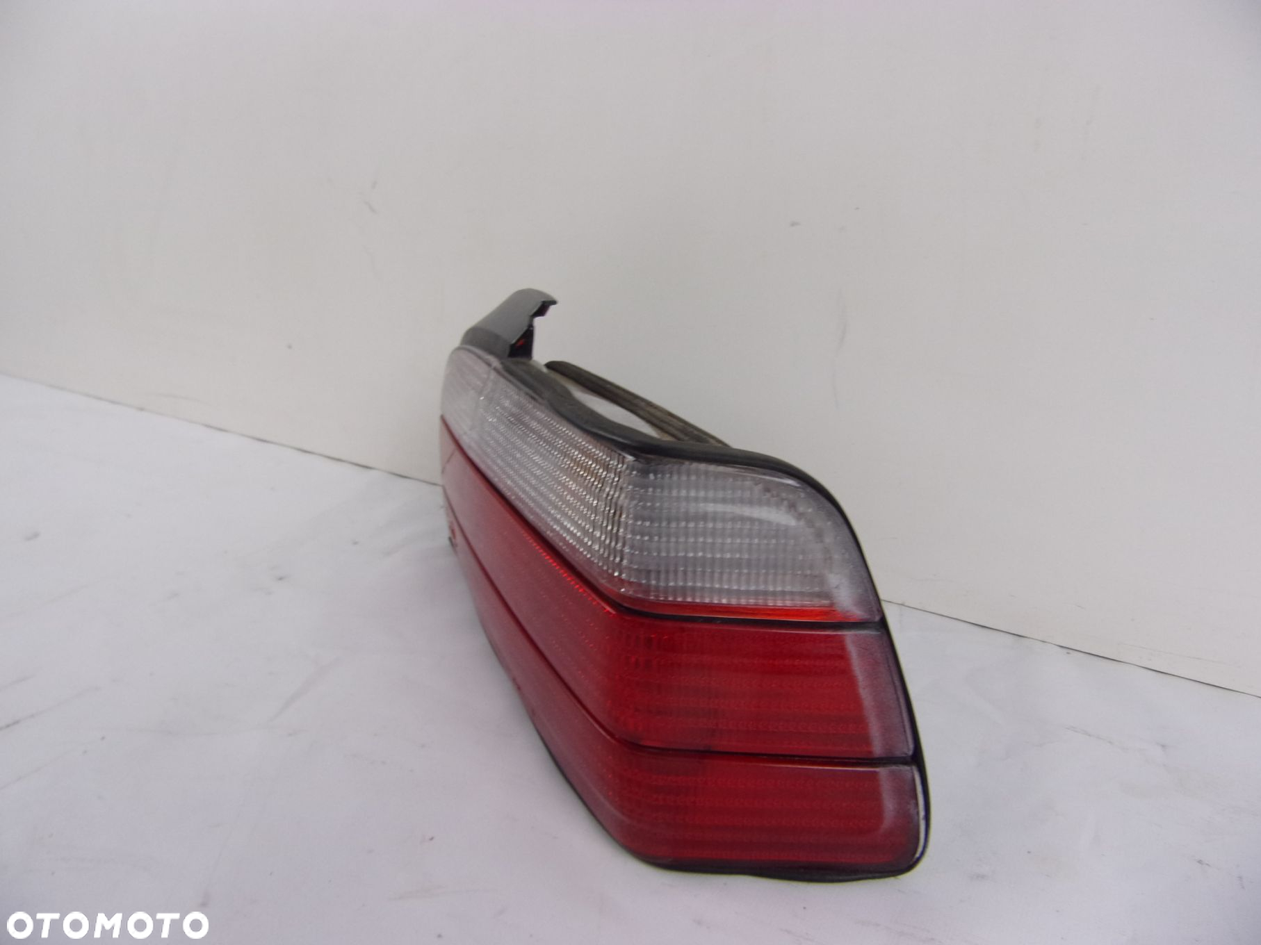 BMW E36 COUPE LAMPA PRAWA TYŁ - 3