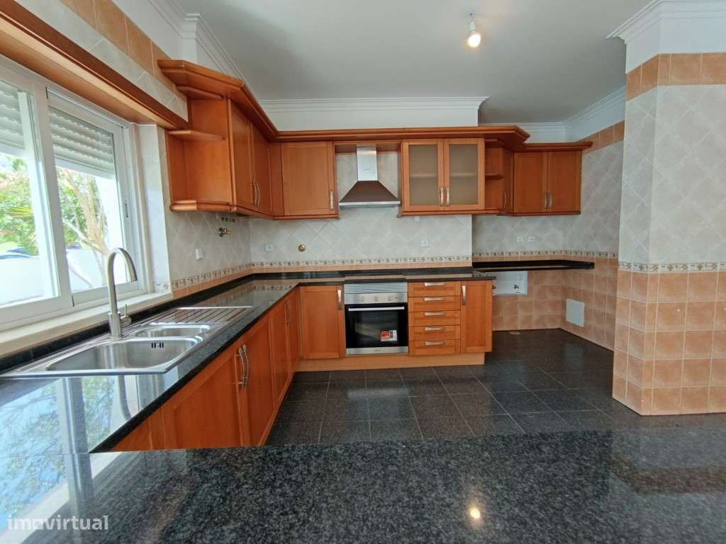 Moradia T4 para Venda na Cotovia - Sesimbra - Grande imagem: 5/60