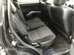 Mitsubishi Outlander 2.0 Invite 2WD - 23