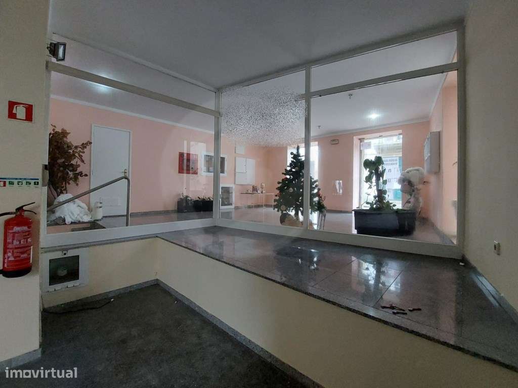 Loja no Centro Histórico de Vila do Conde - Grande imagem: 5/25