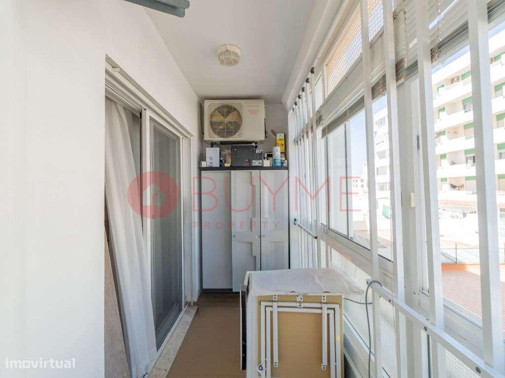 Apartamento T2 em Quarteira com Vista Mar a Poucos Passos da Praia-25