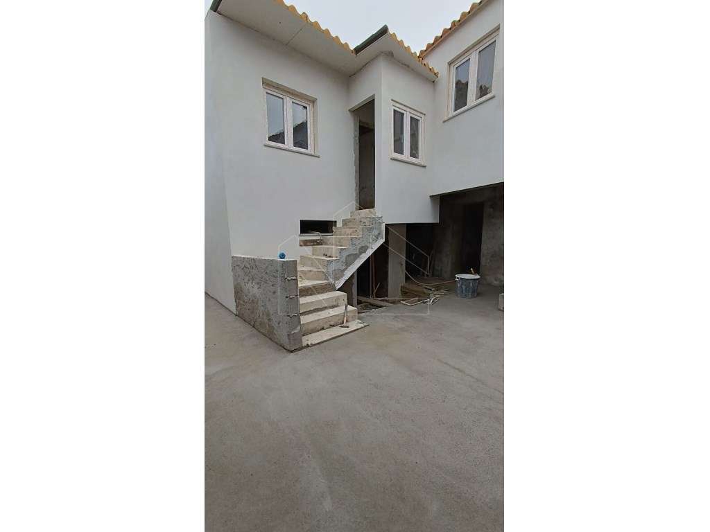 Moradia T3+1 Valongo do Vouga-3