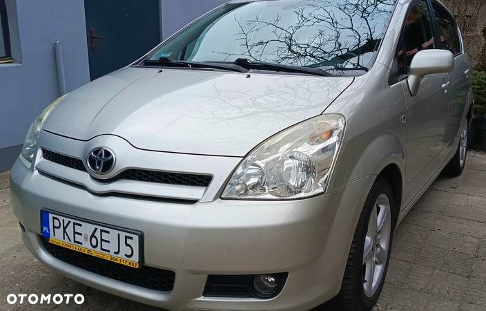 Toyota Corolla Verso 1.8 Gold + 7os MM - 2