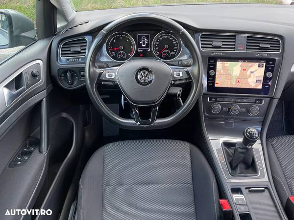 Volkswagen Golf 1.6 TDI Trendline - 6
