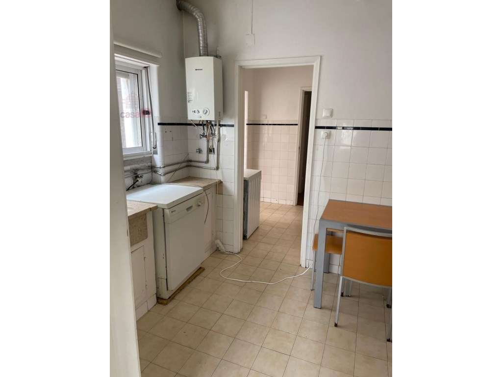 Apartamento T3 para venda no centro do Barreiro-7