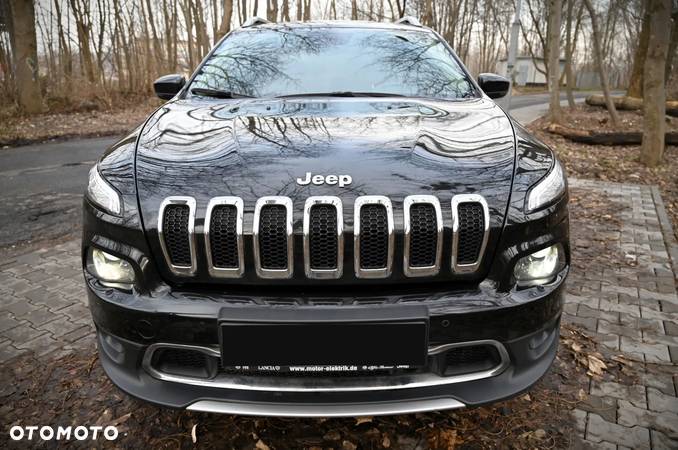 Jeep Cherokee - 8