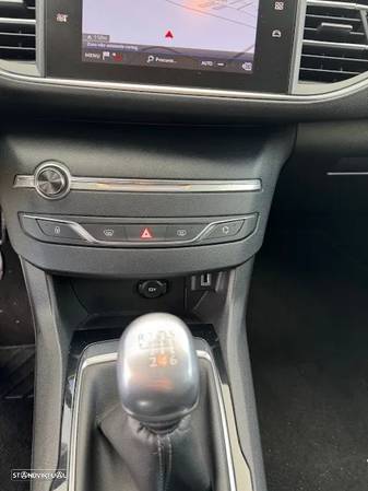 Peugeot 308 SW 1.5 BlueHDi Style - 25