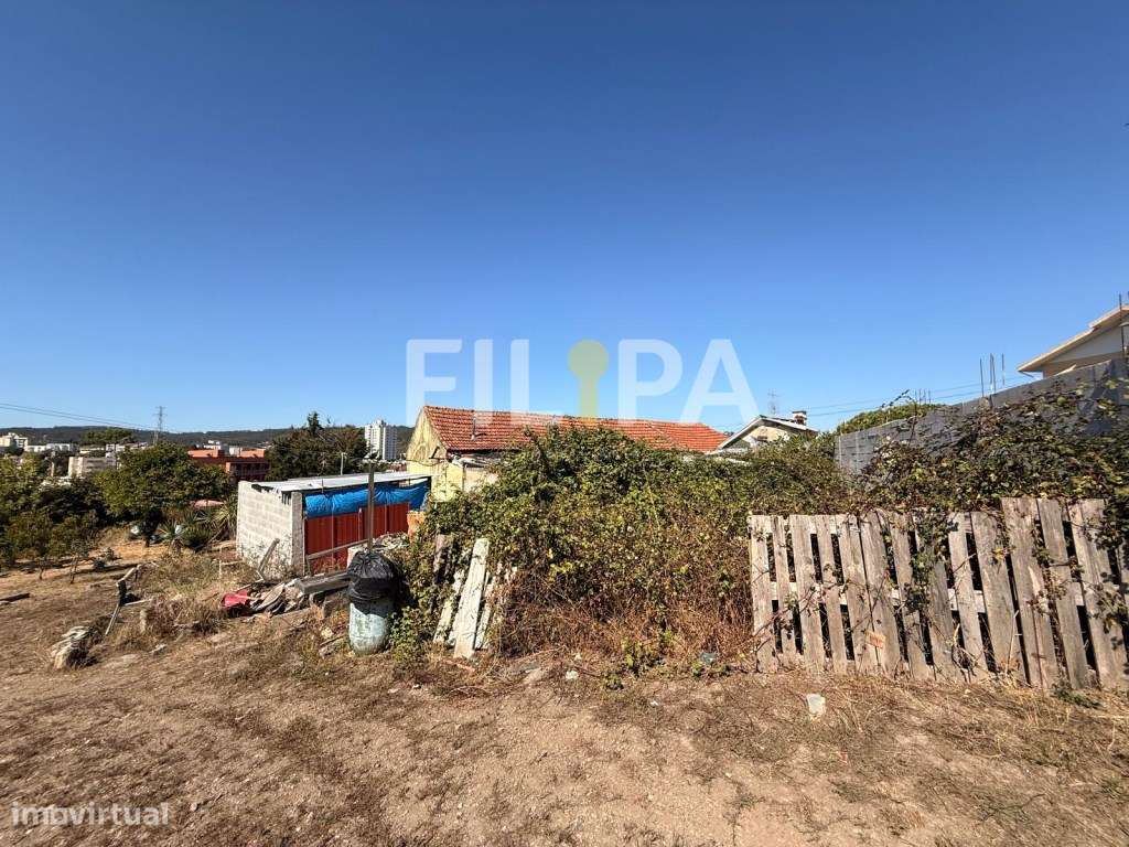 Moradia térrea para reconstrução no centro de Valongo-17