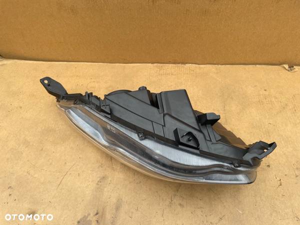 IVECO DAILY IV LAMPA LEWA PRZEDNIA EUROPEJSKA 14- ŁADNA  05801473750 - 8