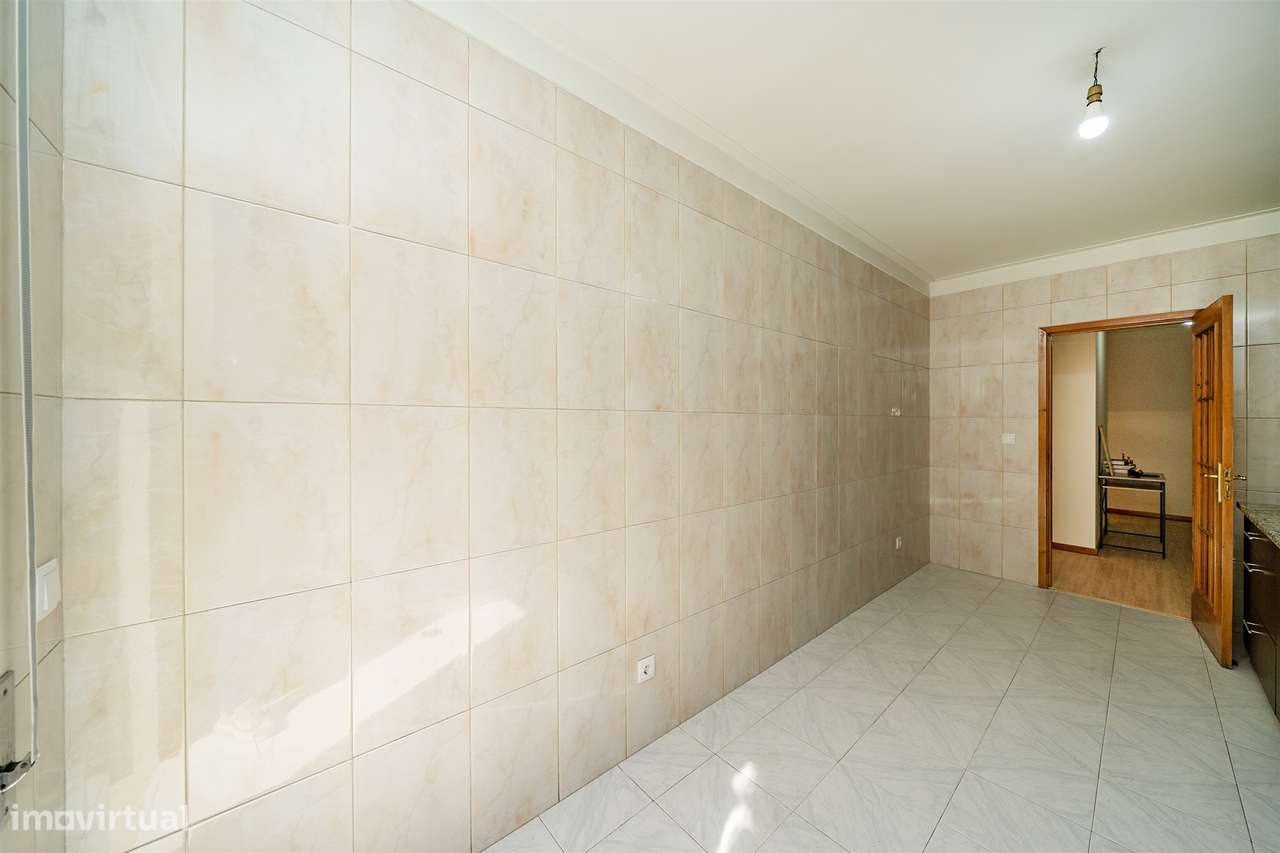 Apartamento T2 Venda em Braga (São José de São Lázaro e São João do So-17