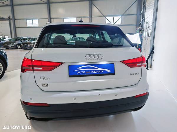 Audi Q3 2.0 35 TDI S tronic Advanced - 20