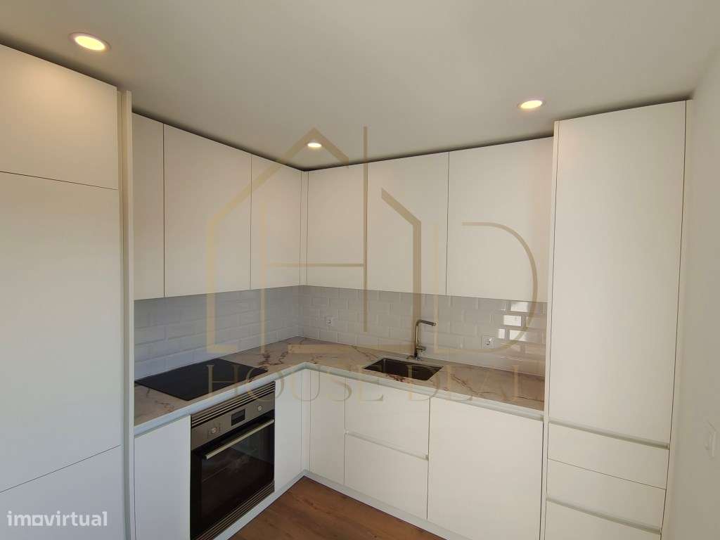 MODERNO Apartamento Duplex T3. Quinta do Conde-12