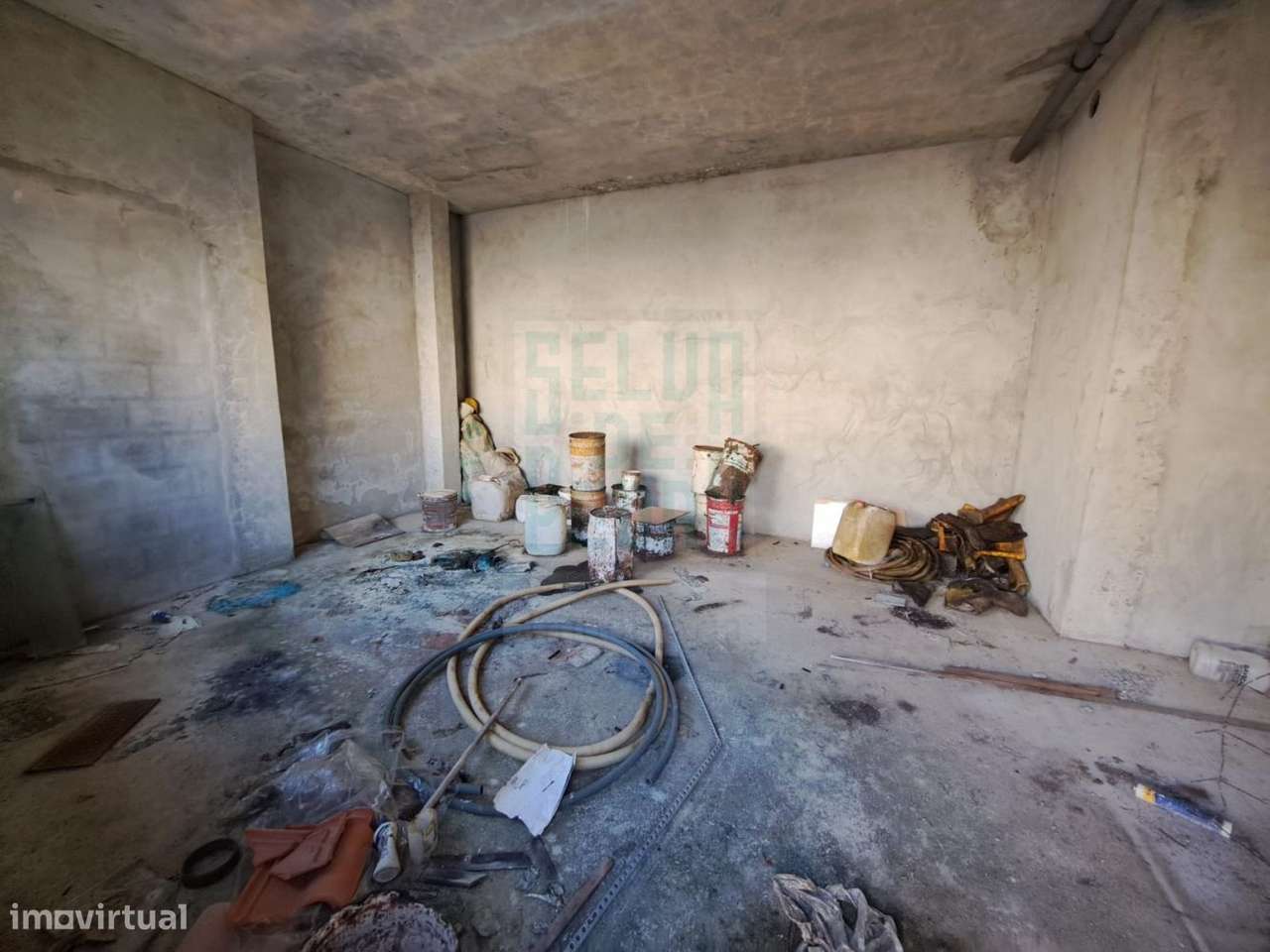 Espaço comercial na Rua do Agro, Praia, Madalena-13