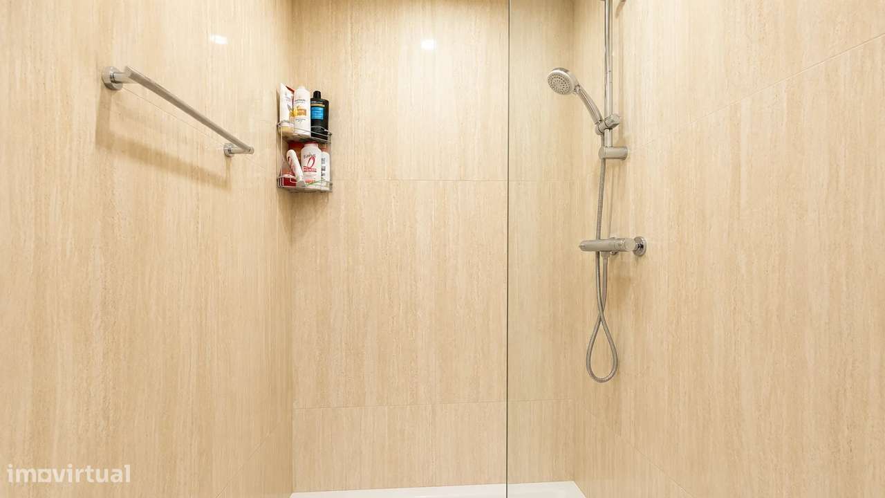 Moradia T4 em Pedra de 1789 | O Charme da História com o Conforto da M-46
