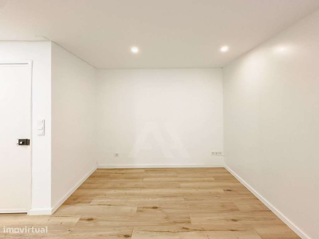 Apartamento T1+1 no Alto da Castelhana a 5 minutos de Cascais-3