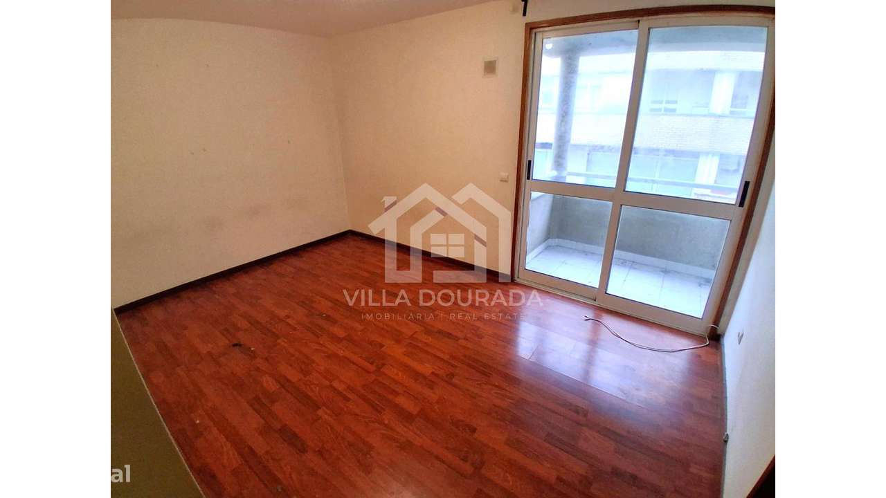 Apartamento T3 em Baguim Do Monte --5