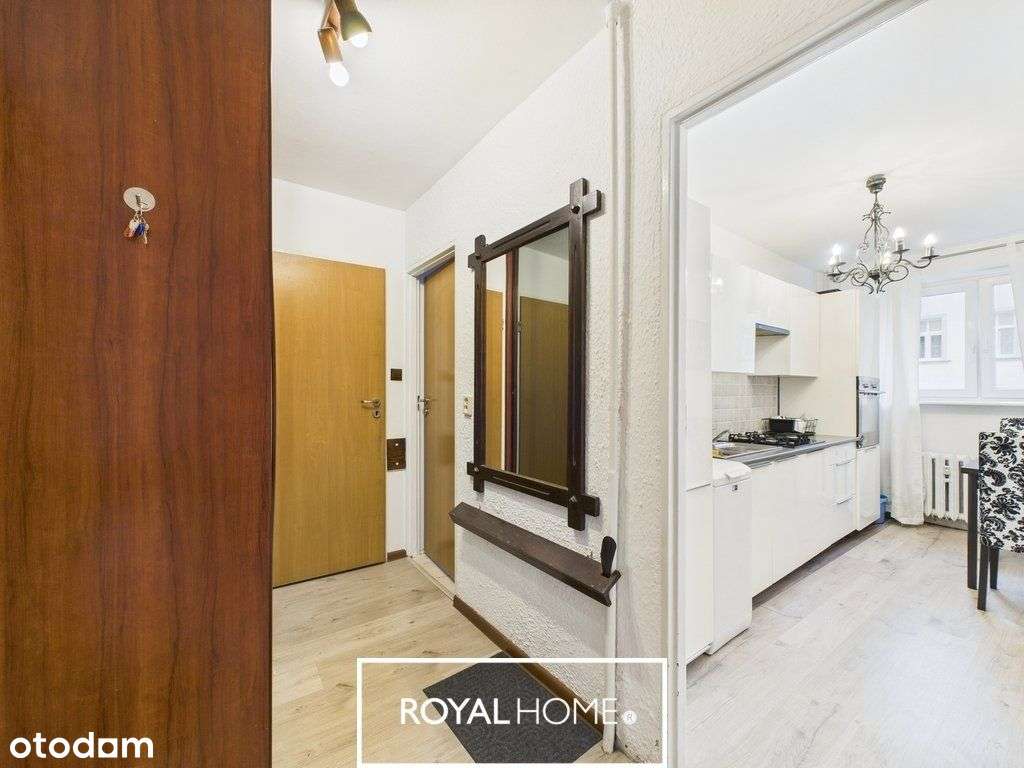 Dwa pokoje z balkonem w super lokalizacji!-8