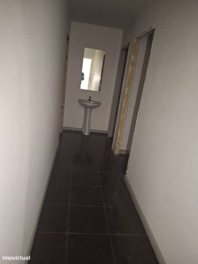 Espaço comercial para alugar ou venda centro de Santo Tirso - Grande imagem: 5/9