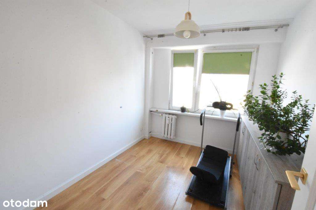 sprzedam mieszkanie 4-pokojowe w Nysie ul. Sudecka-9