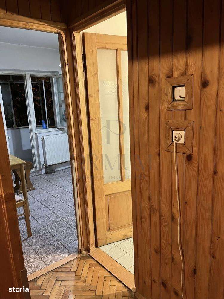 Aradului - 2 Camere - 2 Balcoane - Customizabil - Decomandat - Etaj 1 - Imagine principală: 4/7