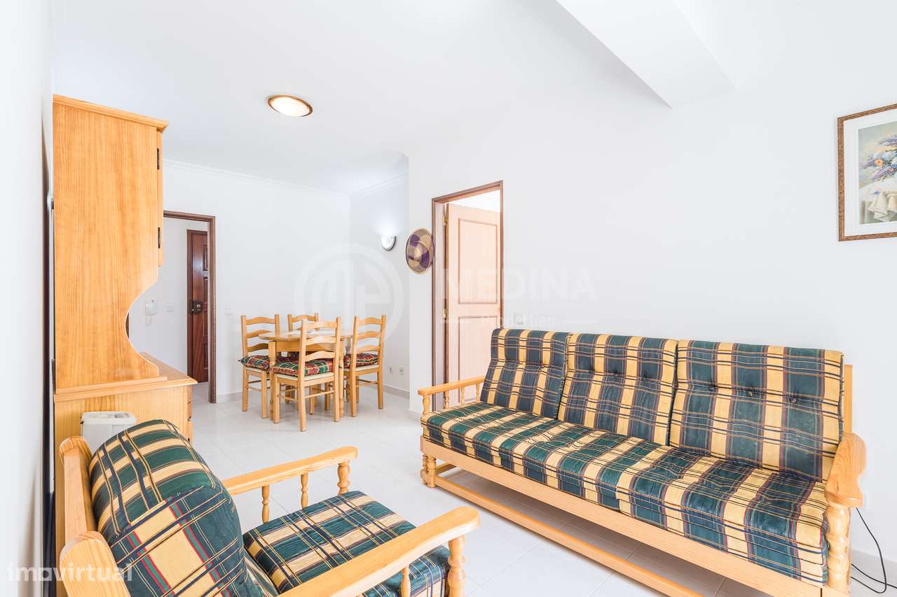 Apartamento T1 com garagem em Armação de Pêra-9