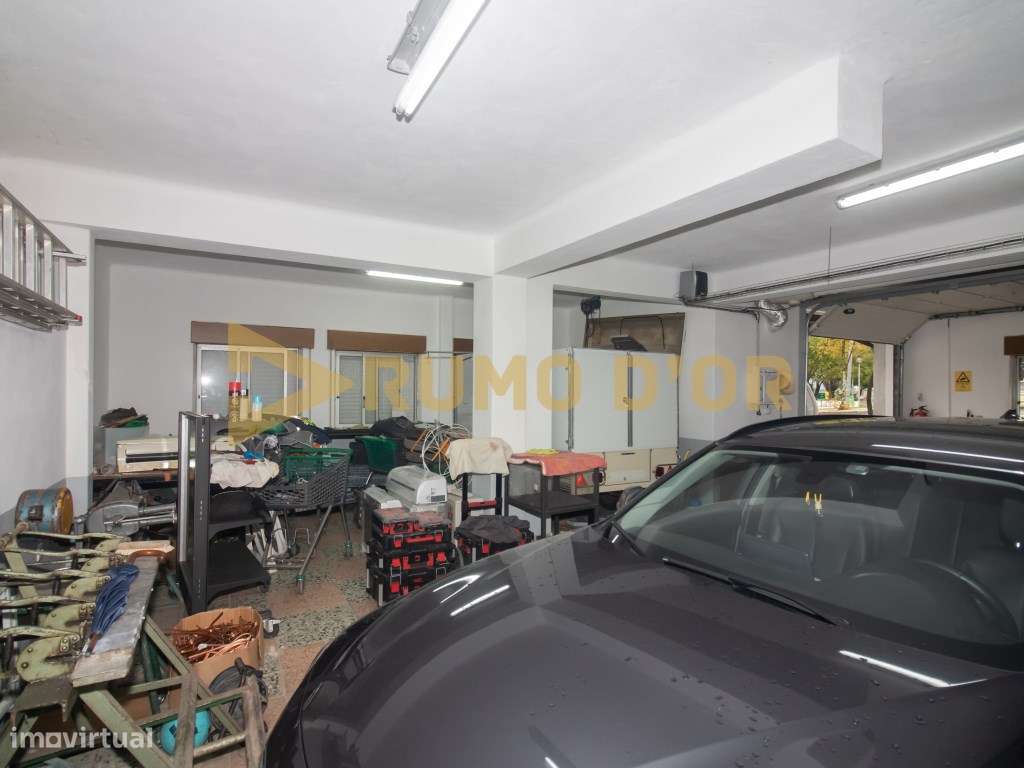Armazém 198m² no Centro do Carregado - Com Escritório, Cozinha e Ca... - Grande imagem: 5/15