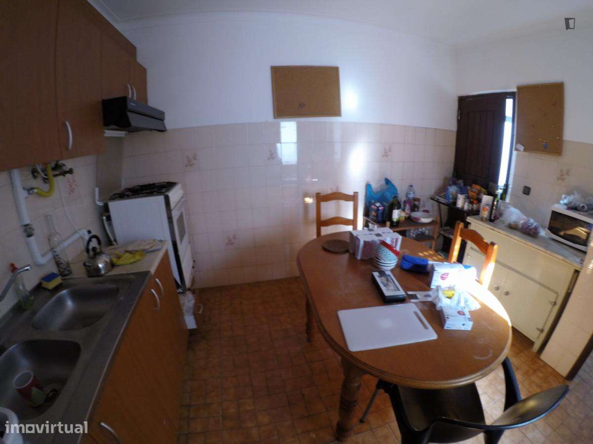 Quarto - localizado em Evora - Grande imagem: 3/3