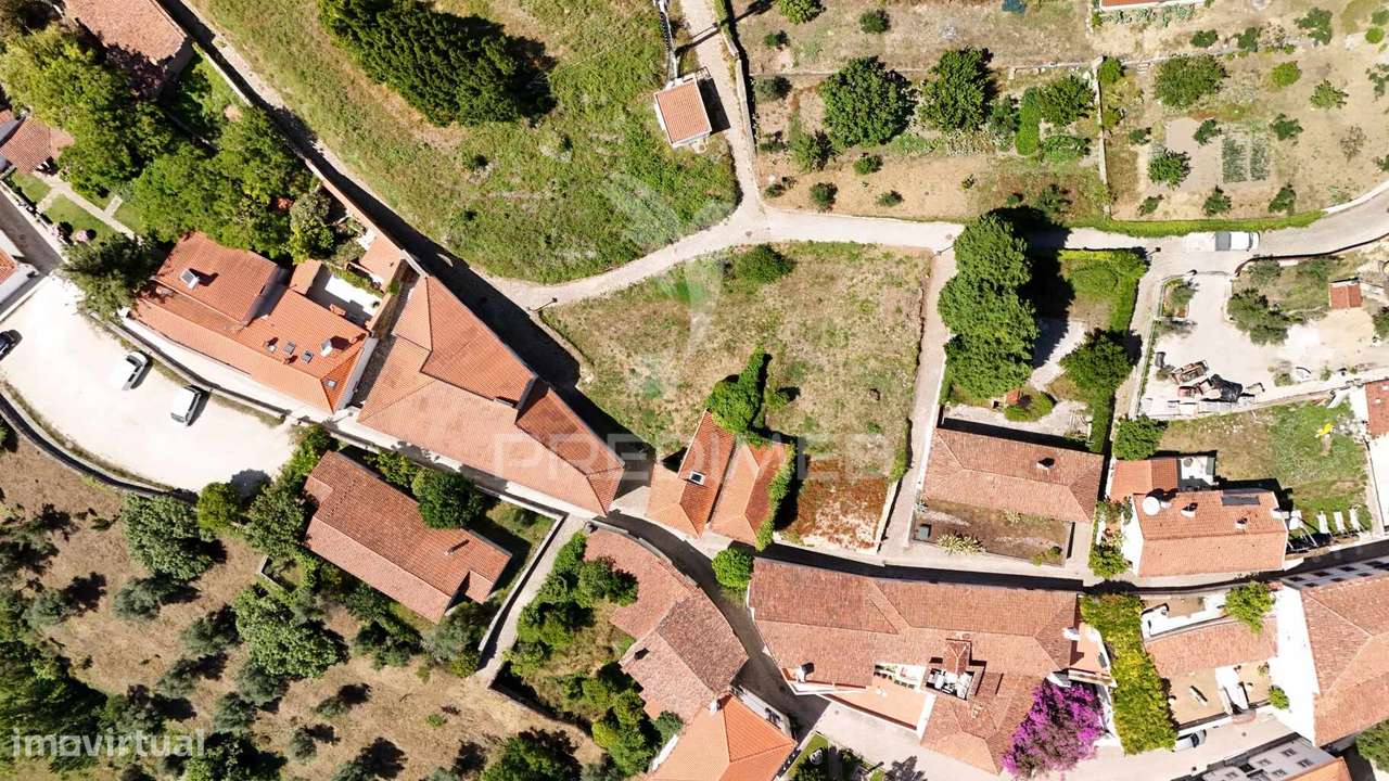 Terreno Urbanizável na Zona Histórica de Ourém - Grande imagem: 4/4