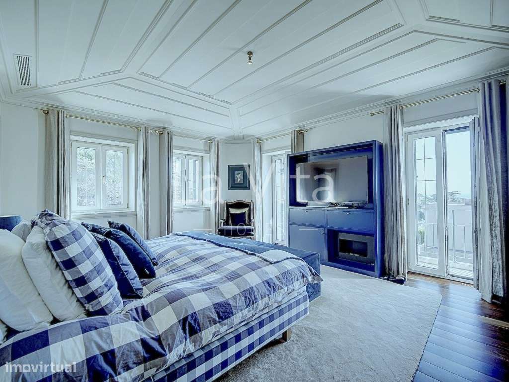 Apartamento T4 Duplex, em condomínio exclusivo no centro do Estoril.-19