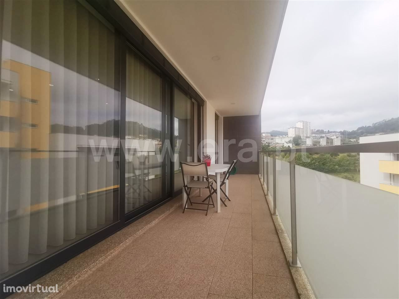 Apartamento no centro da vila