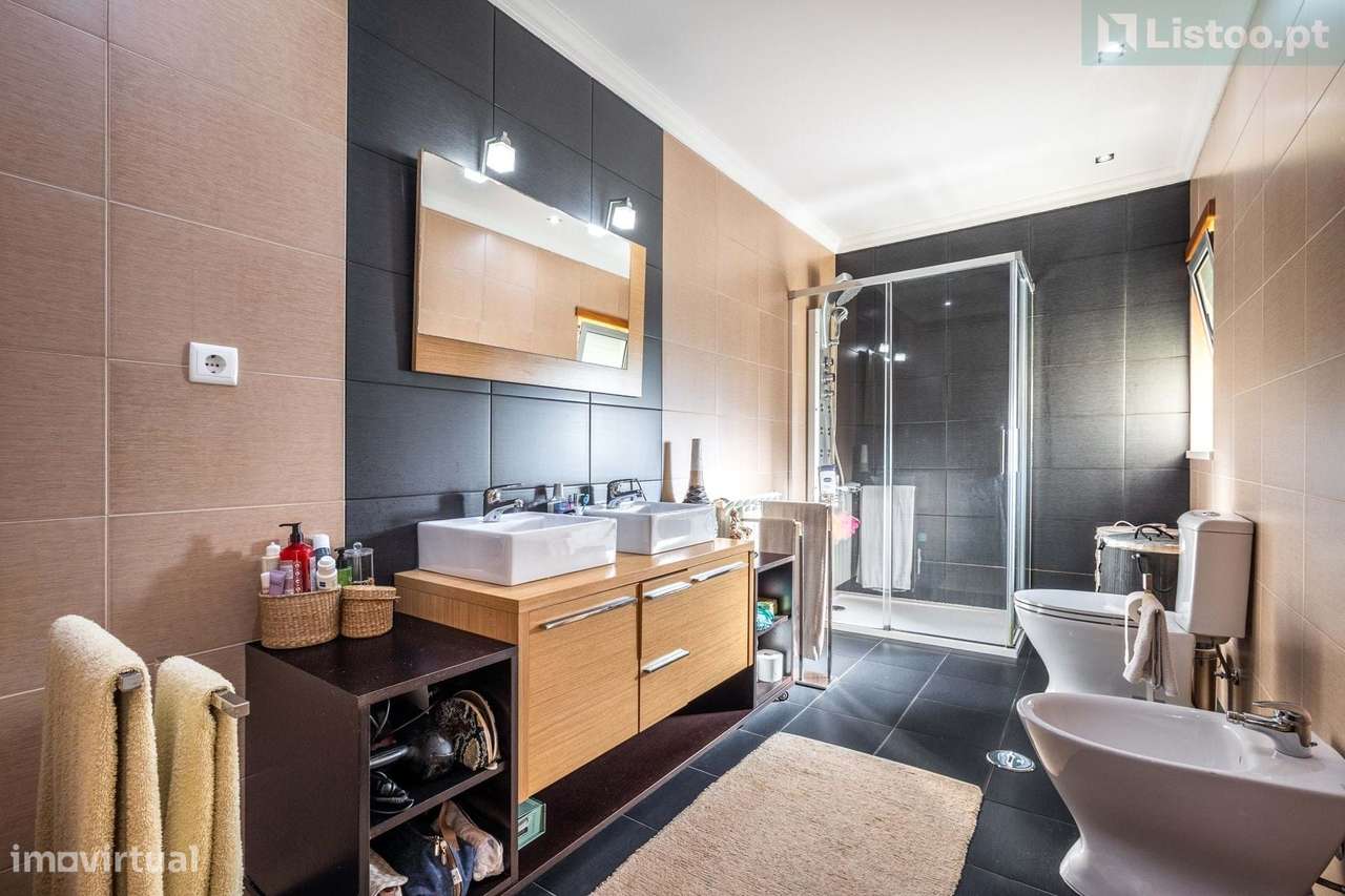 Moradia T5 Marinha Grande-15